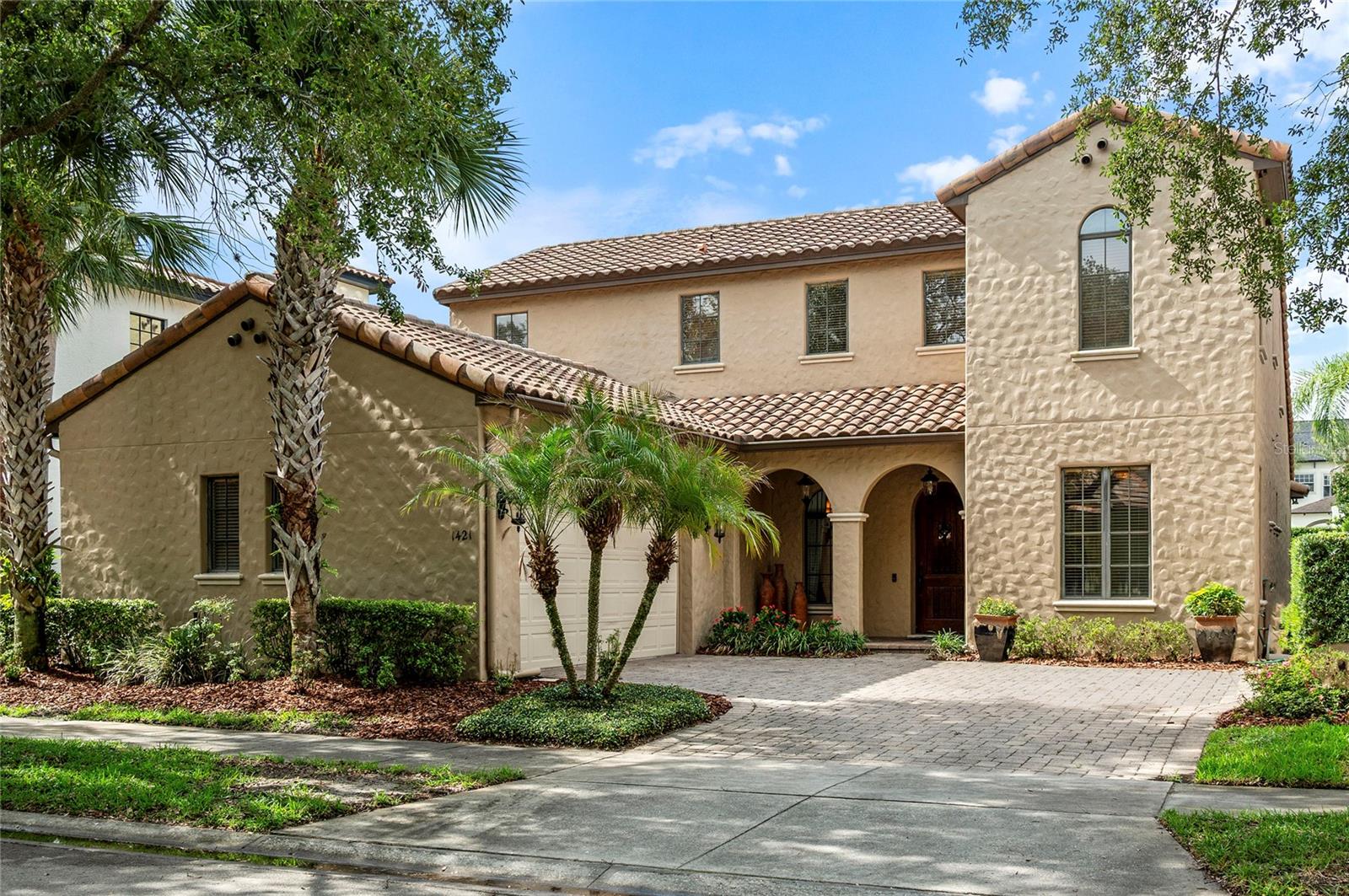 1421 CHAPMAN CIR