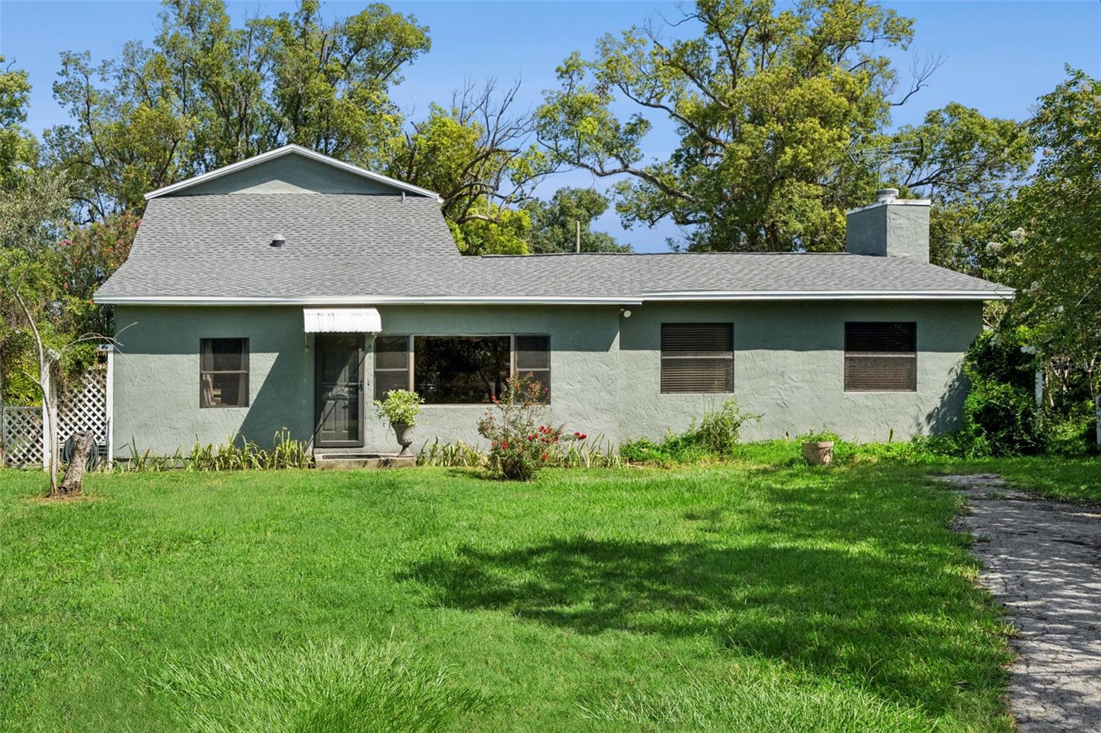 2323 DEVON CT