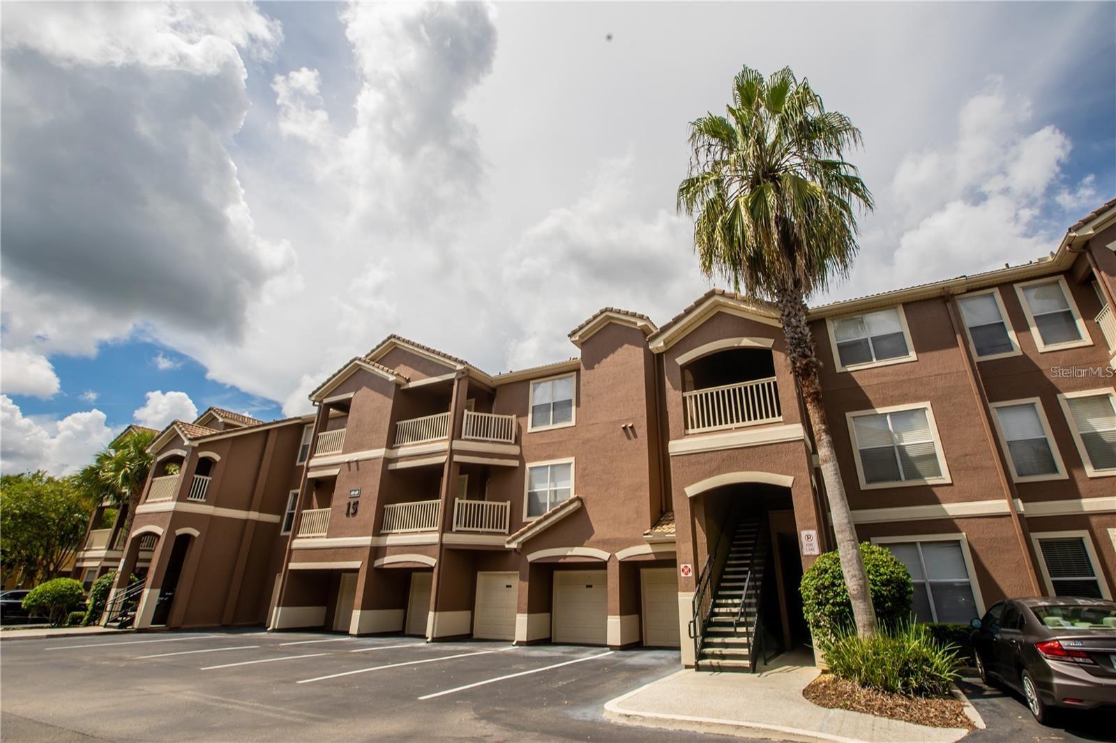 8849 VILLA VIEW CIR #203