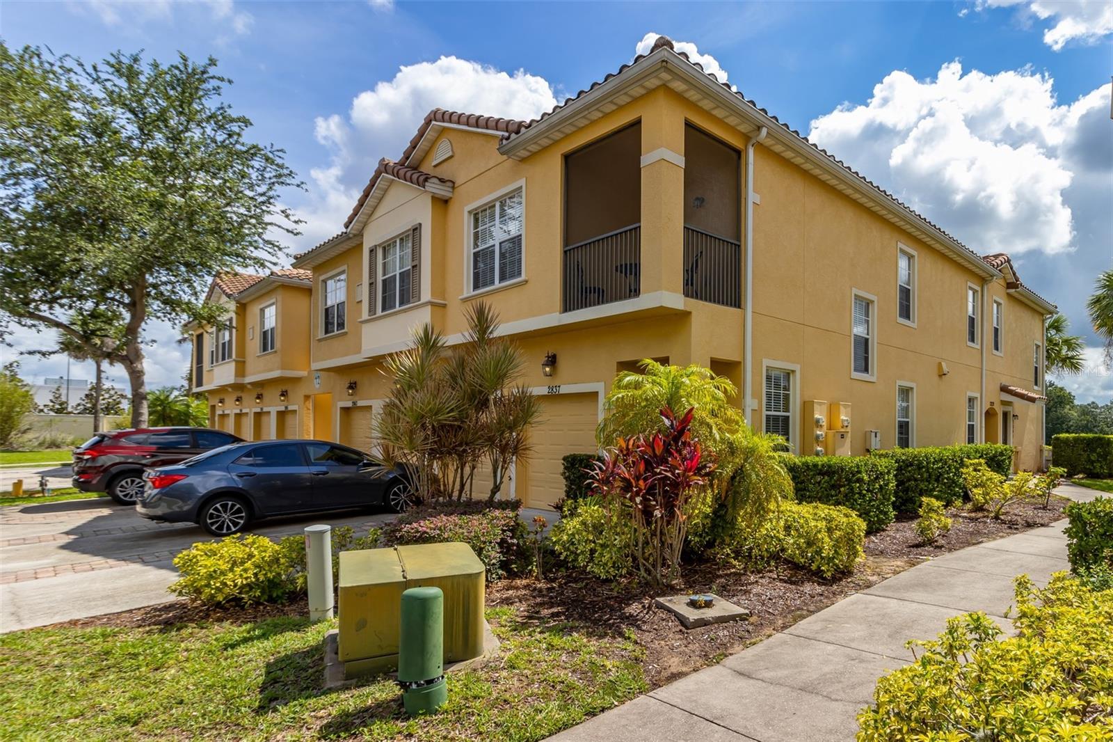 2837 OAKWATER DR #2837