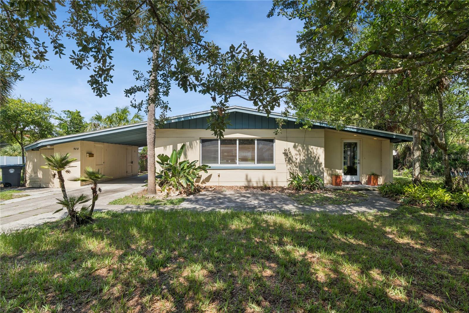 508 DUNBLANE DR