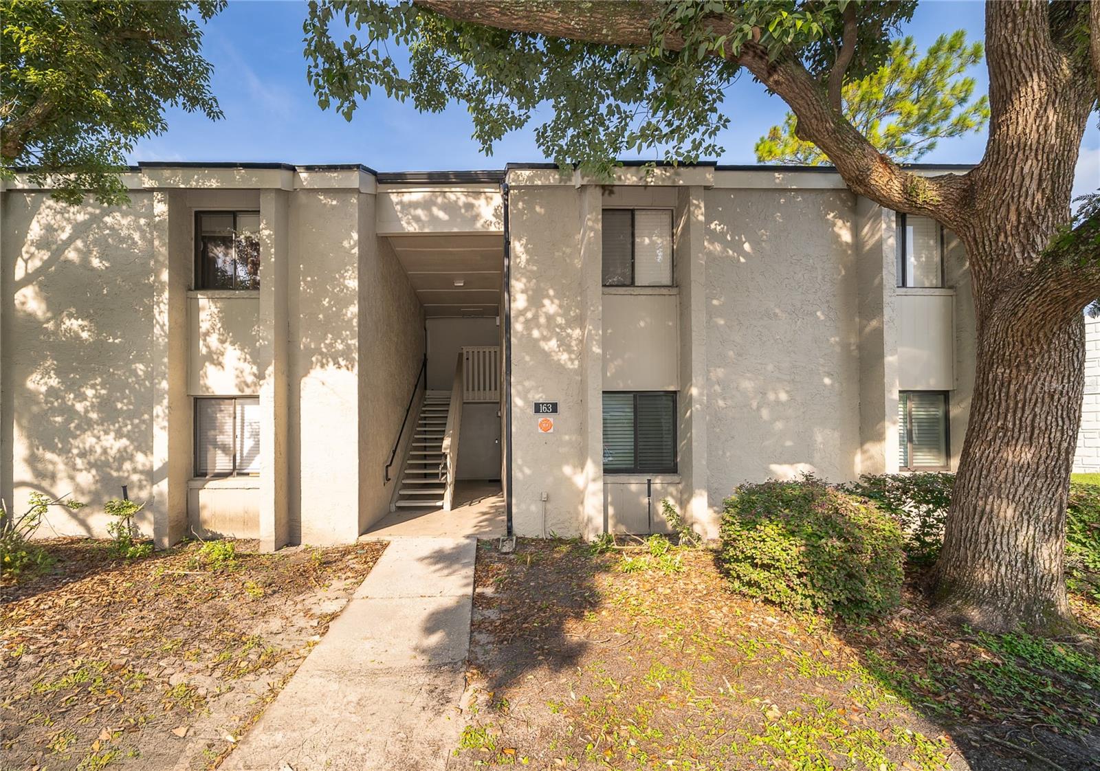 163 SPRINGWOOD CIR #B