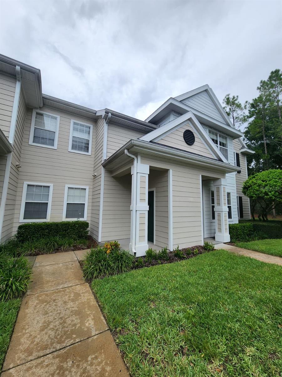 142 SOUTHERN PECAN CIR #204
