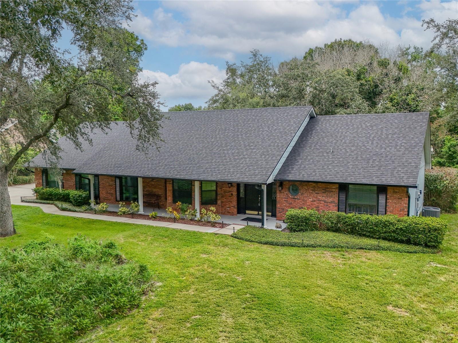 7141 WOODED VILLAGE LN