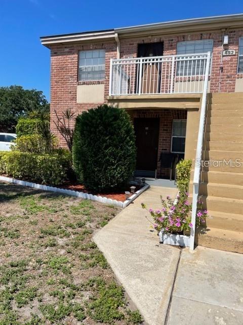 452 BANYON TREE CIR #200