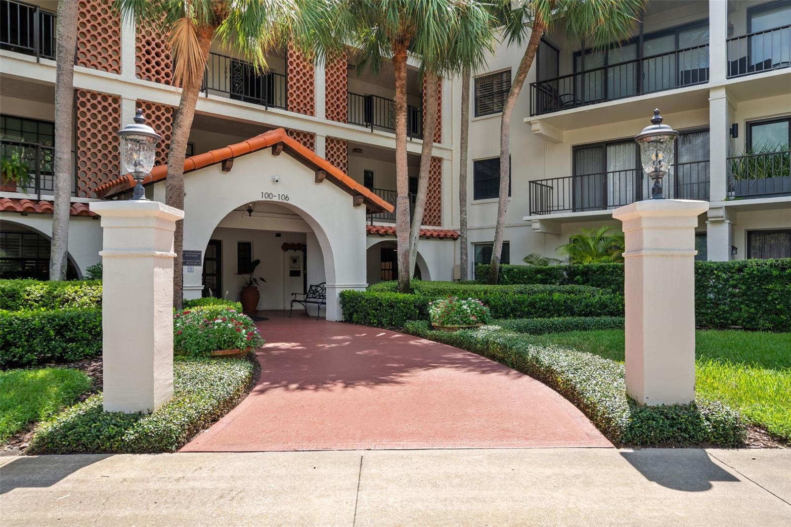 100 S INTERLACHEN AVE #101