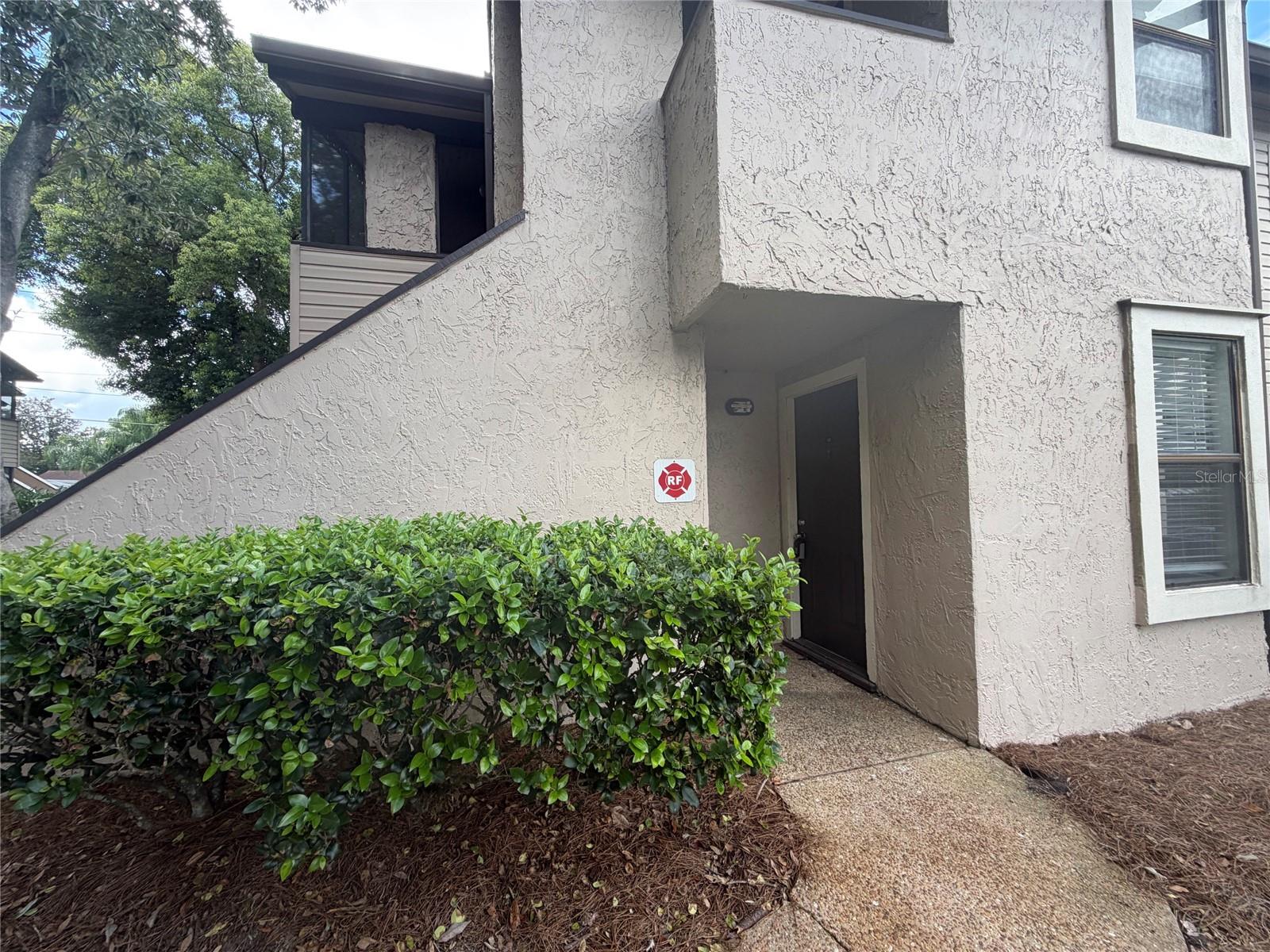 3020 ANTIQUE OAKS CIR #129