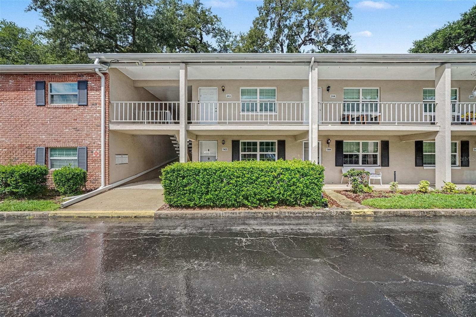 2500 LEE RD #143