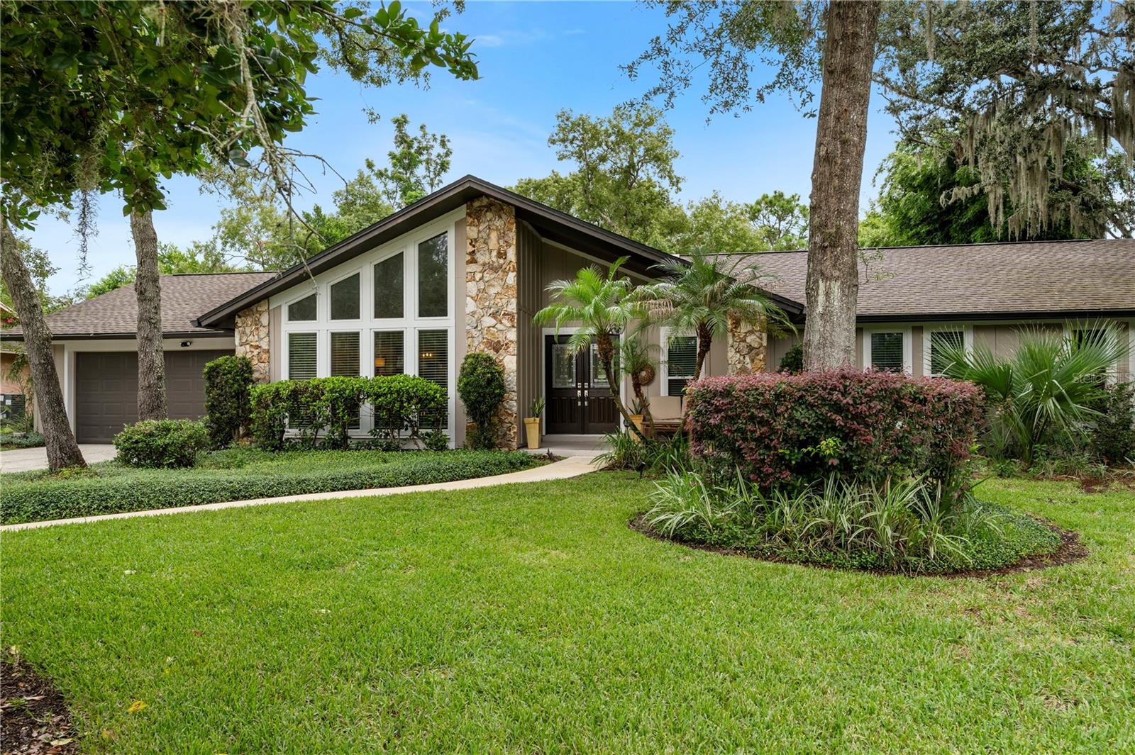 102 SWEETWATER HILLS DR