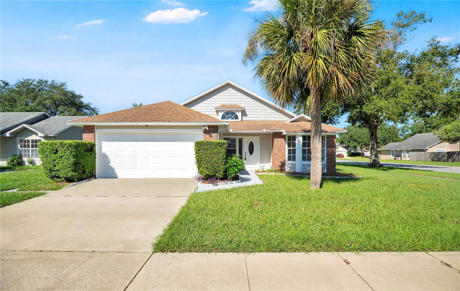 233 S ABERDEEN CIR