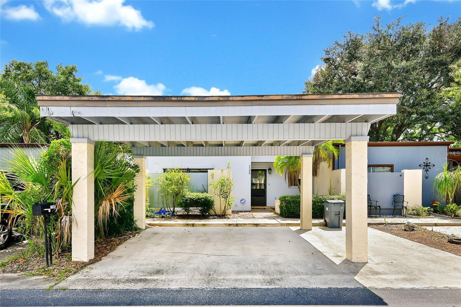 2300 BARBADOS DR