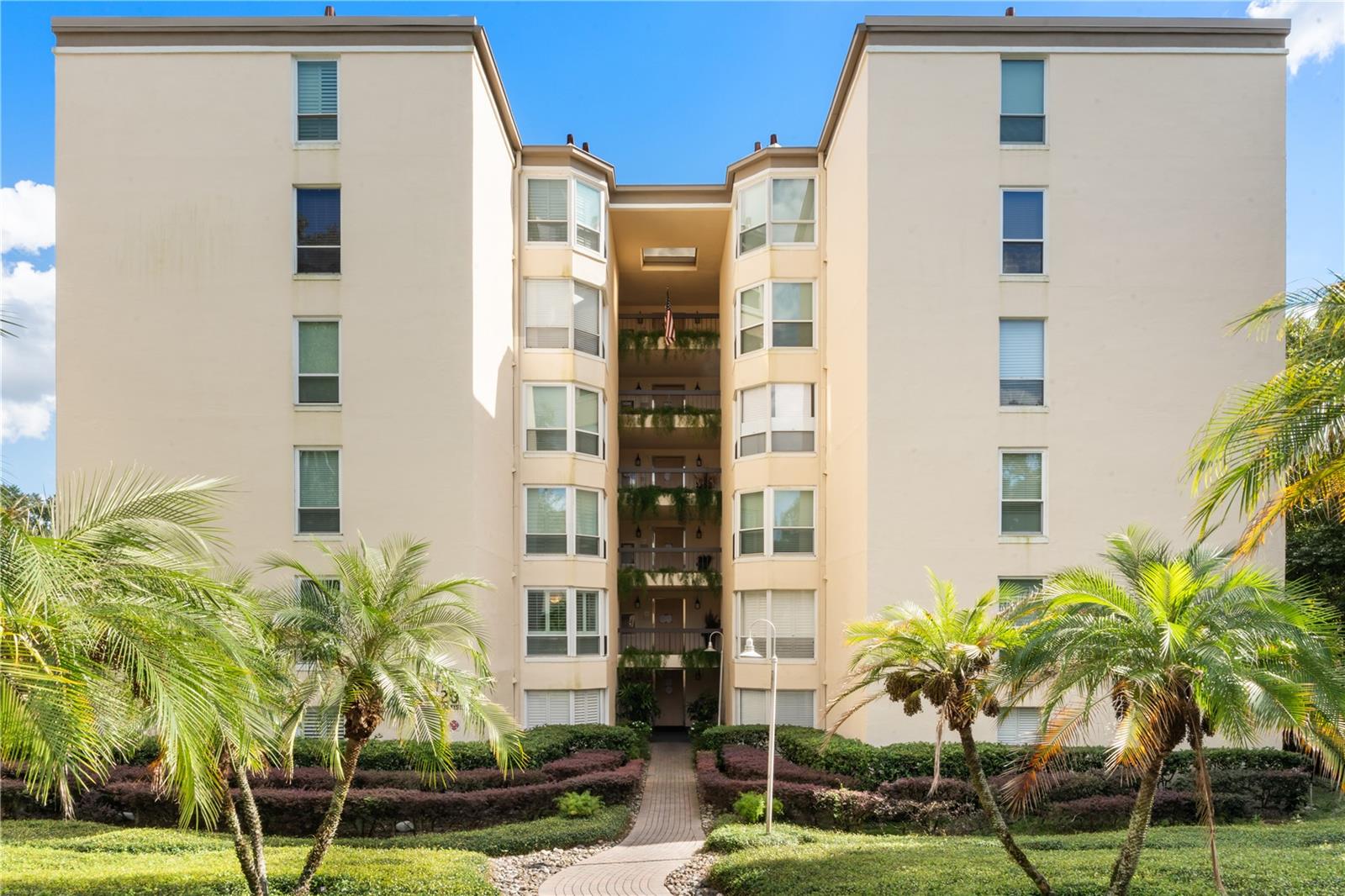 206 Quayside Cir 203