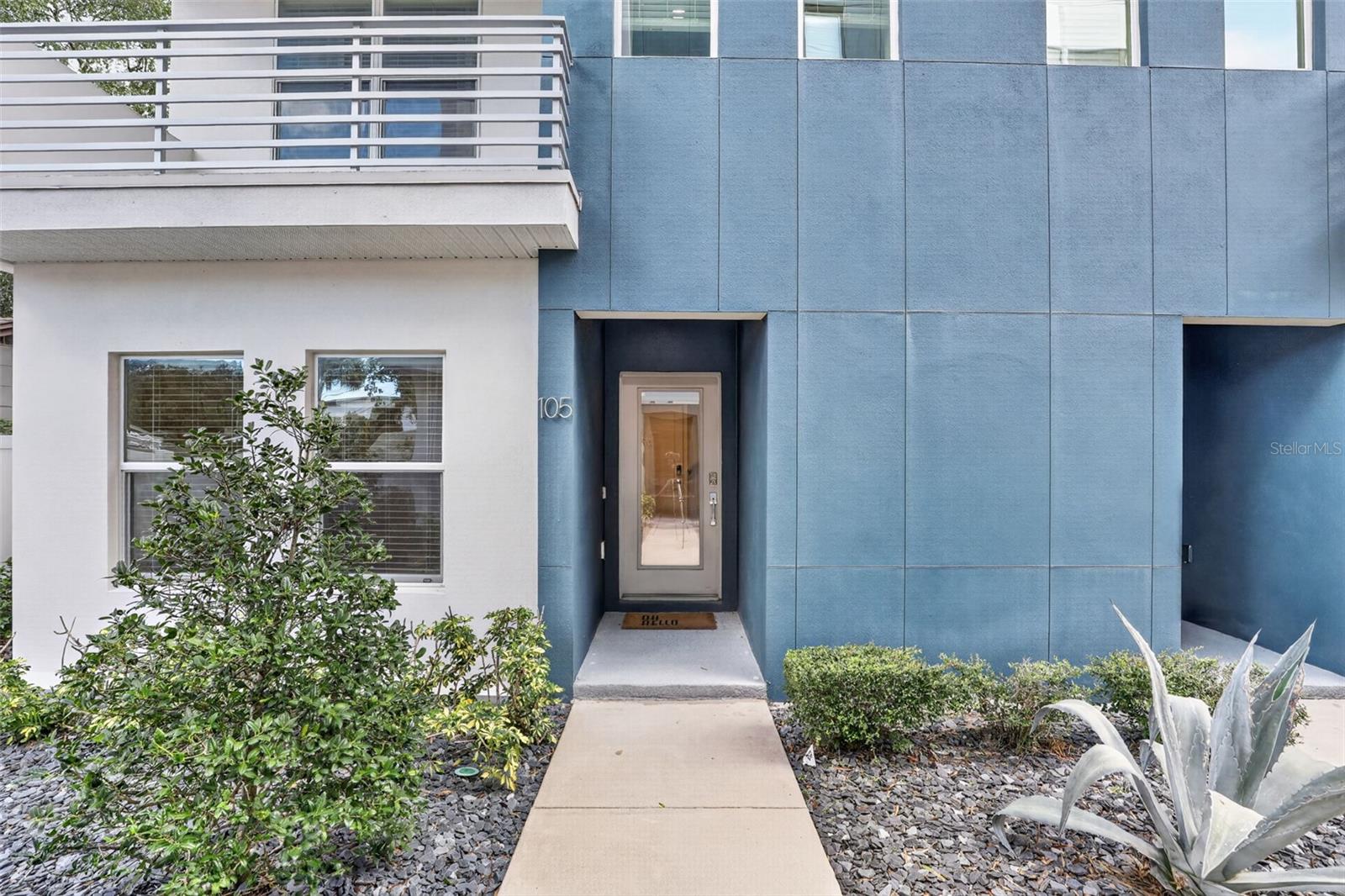 105 W Grant St