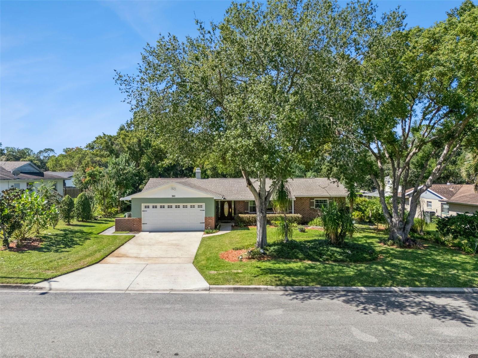 390 GROVE CT