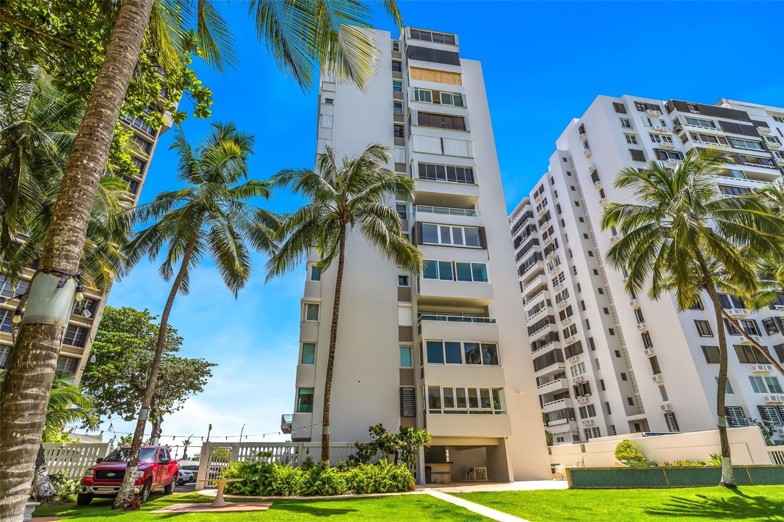 4429 Cond Park Plaza ISLA VERDE AVE #201