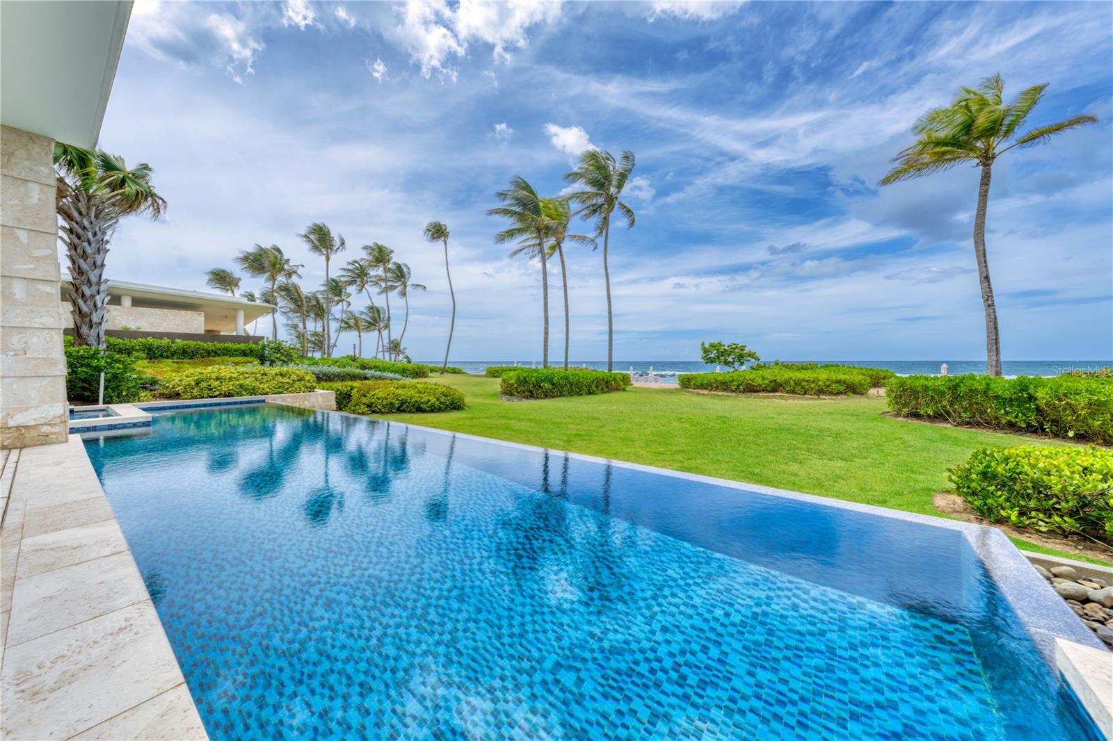 200 DORADO BEACH DR #West Beach 3811