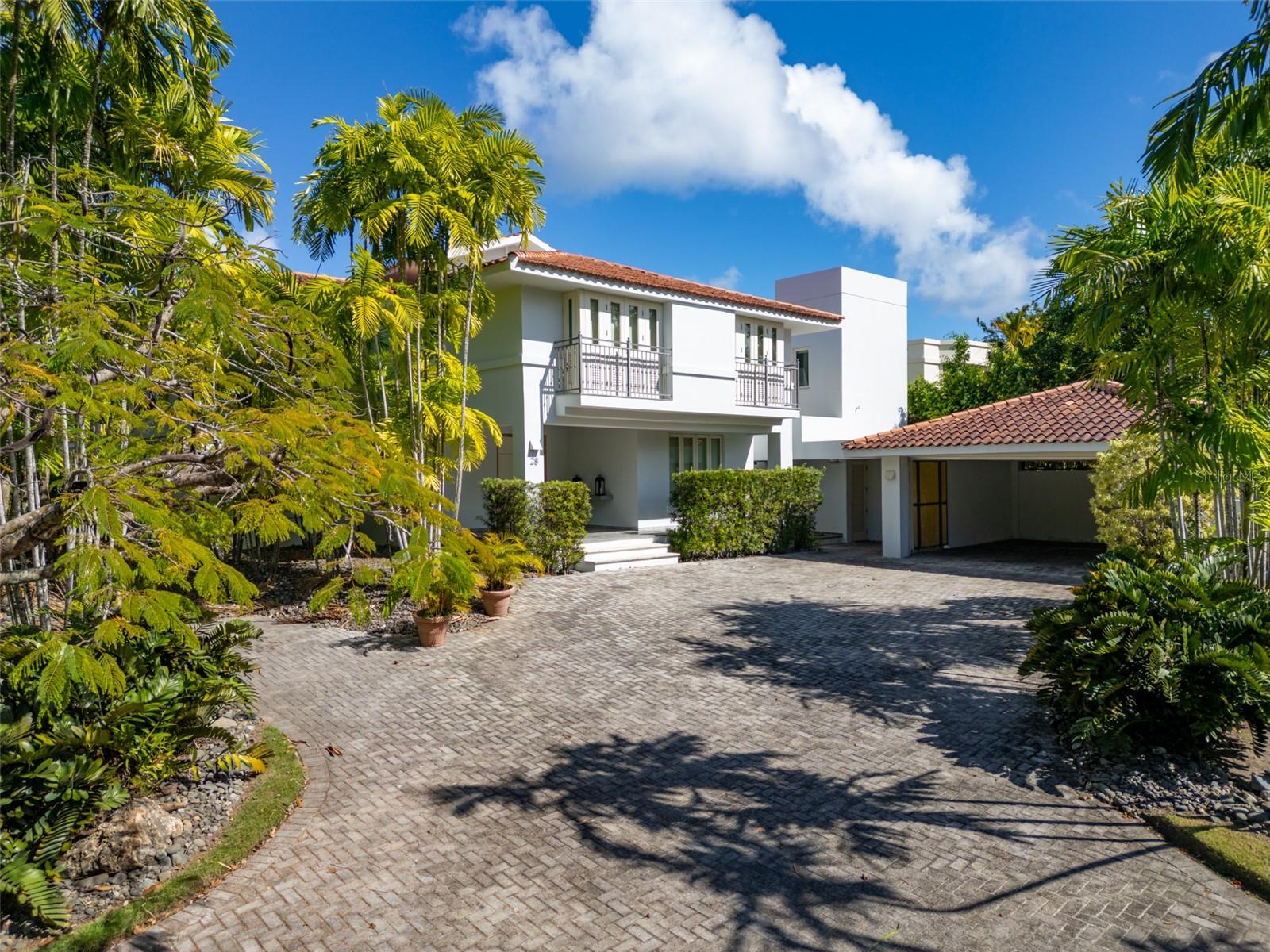 28 DORADO BEACH EAST