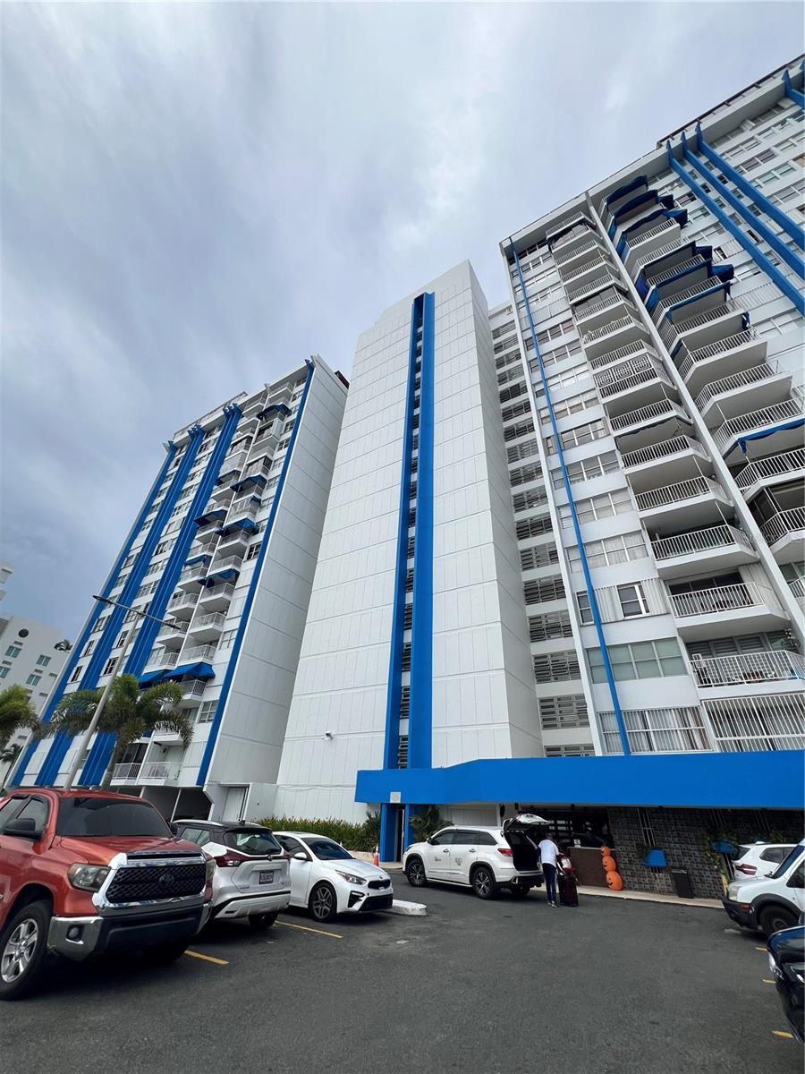 5349 ISLA VERDE AVENUE #402