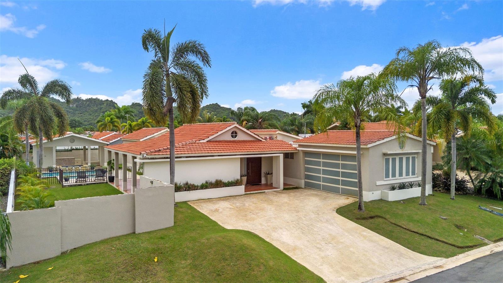 170 CAMINO DE LOS JAZMINES