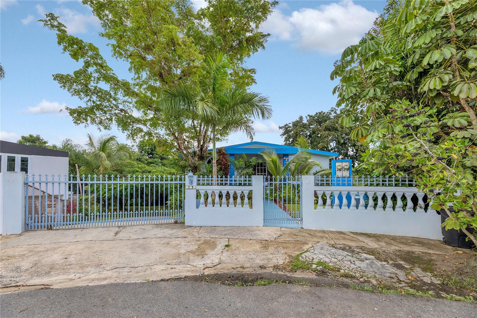 110 FREIRE CALLE RUBI