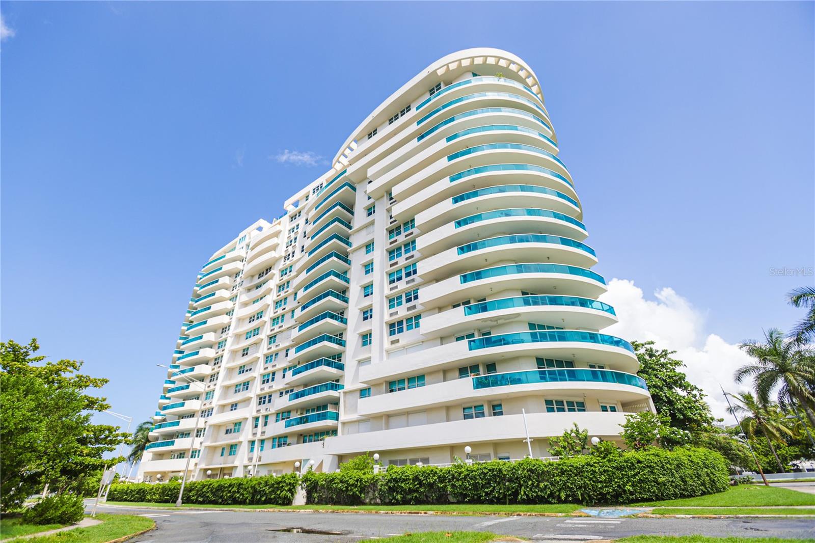 550 Avenida Constitucion AVENIDA CONSTITUCION #901