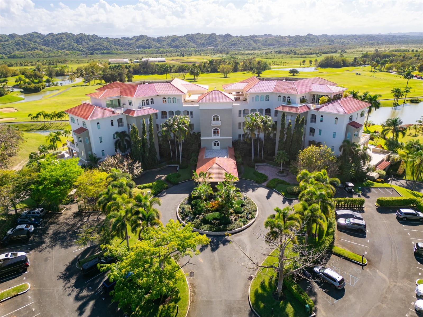 PH 404 PLANTATION VILLAGE II #404