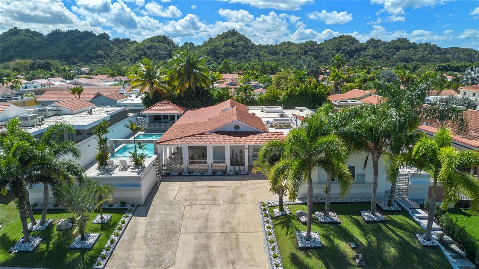 355 Camino del Cupey SABANERA DORADO