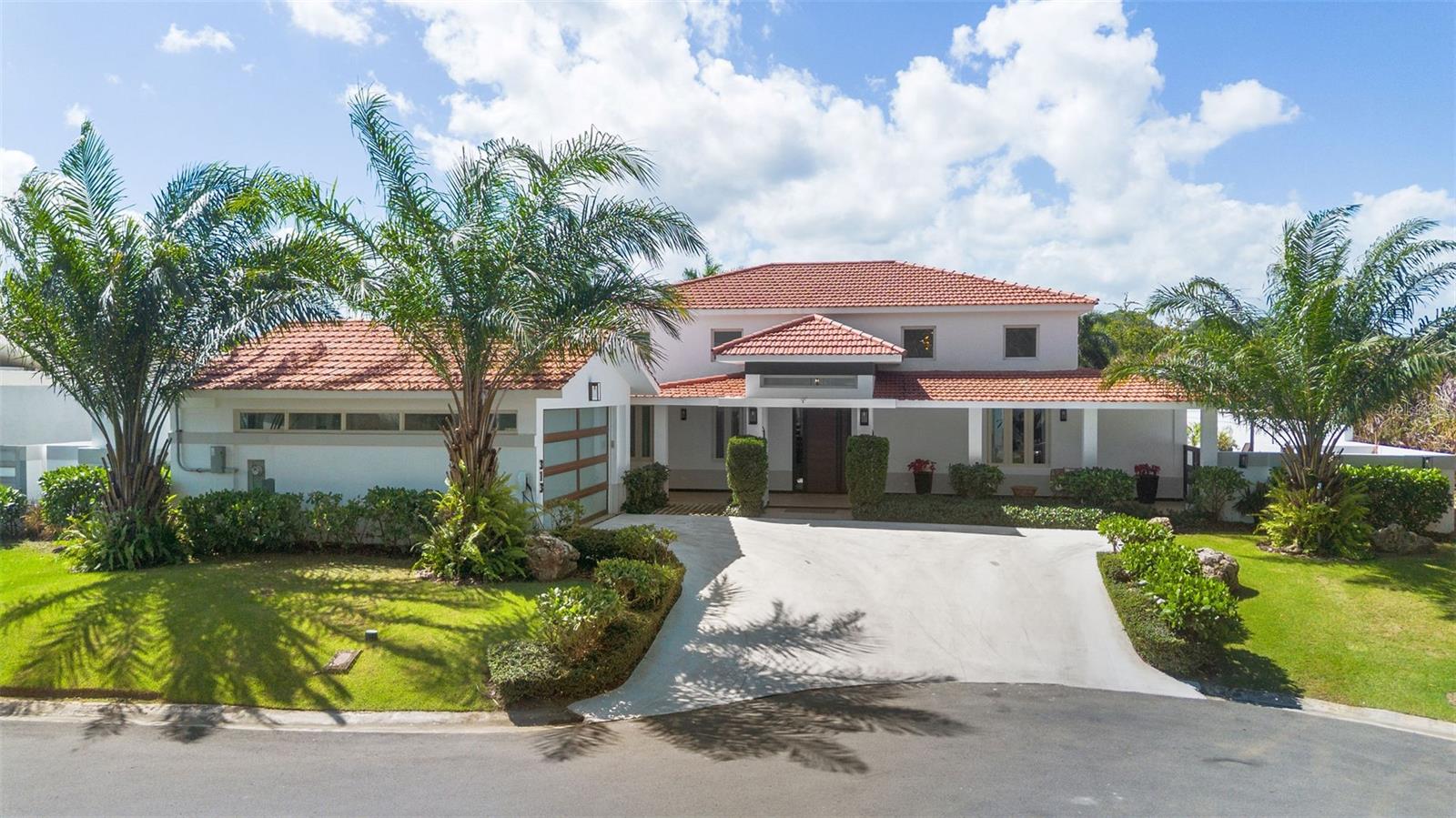 313 CAMINO LOS CEDROS