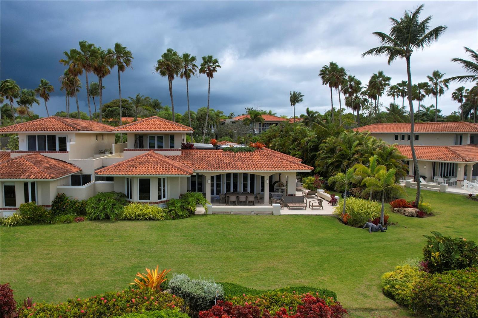 5 THE GREENS VILLAS AT DORADO BEACH