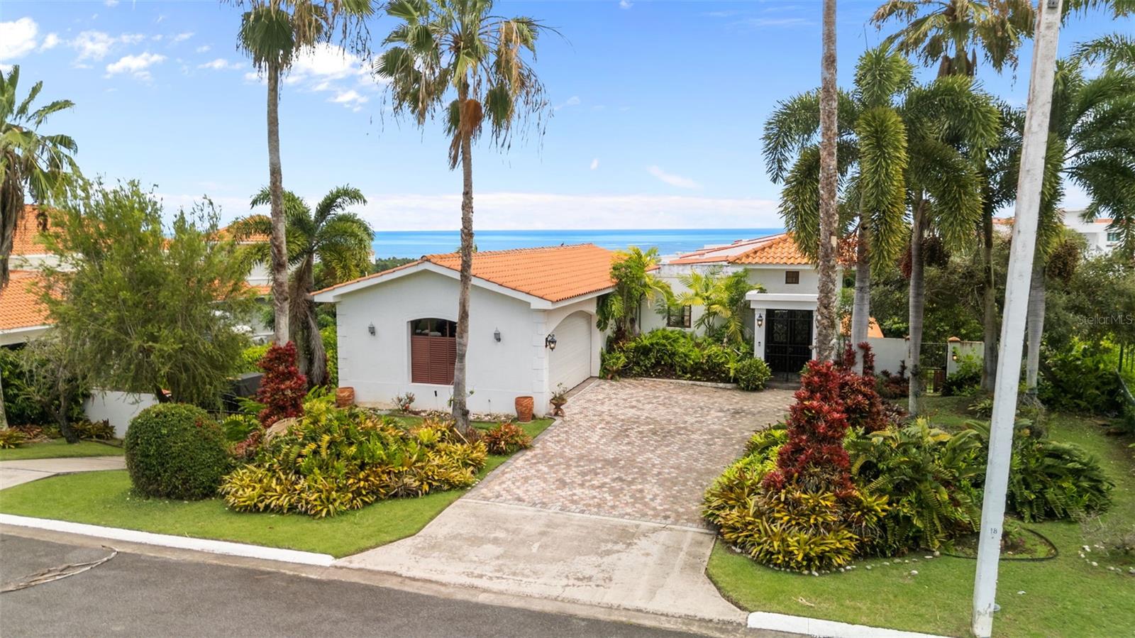 Las Vistas 36, Rio Mar MIRADOR, 36, RIO MAR