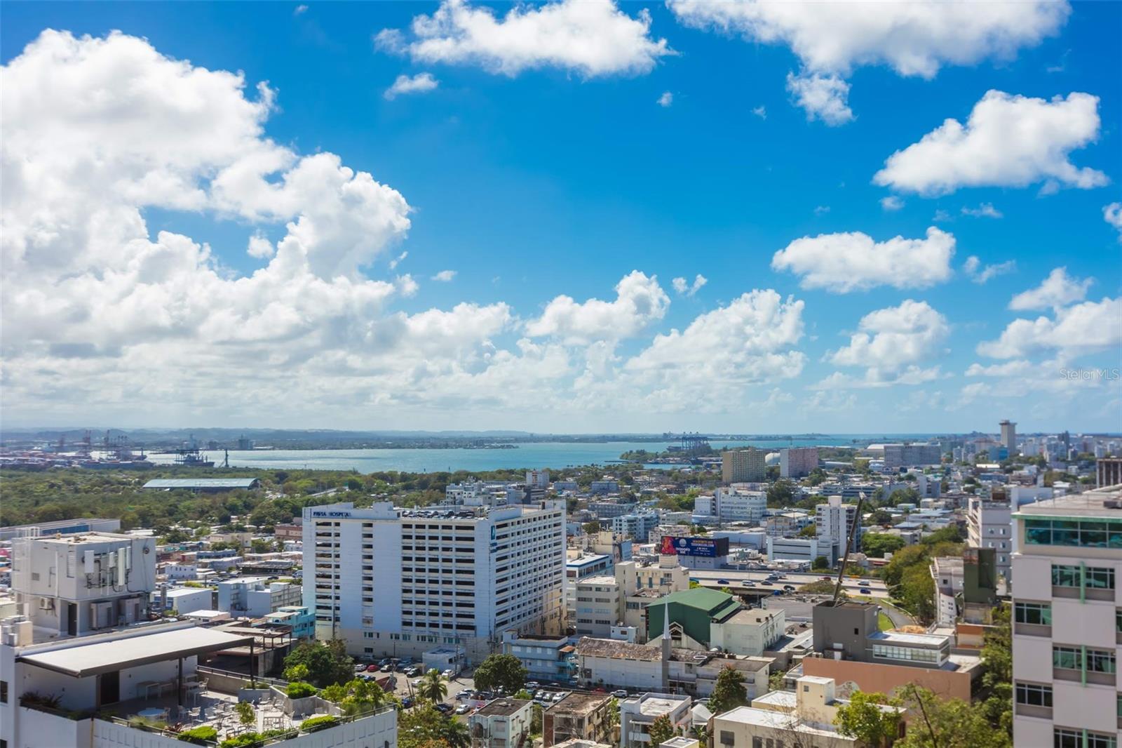 C. Bolivar COBIANS PLAZA AVE #21