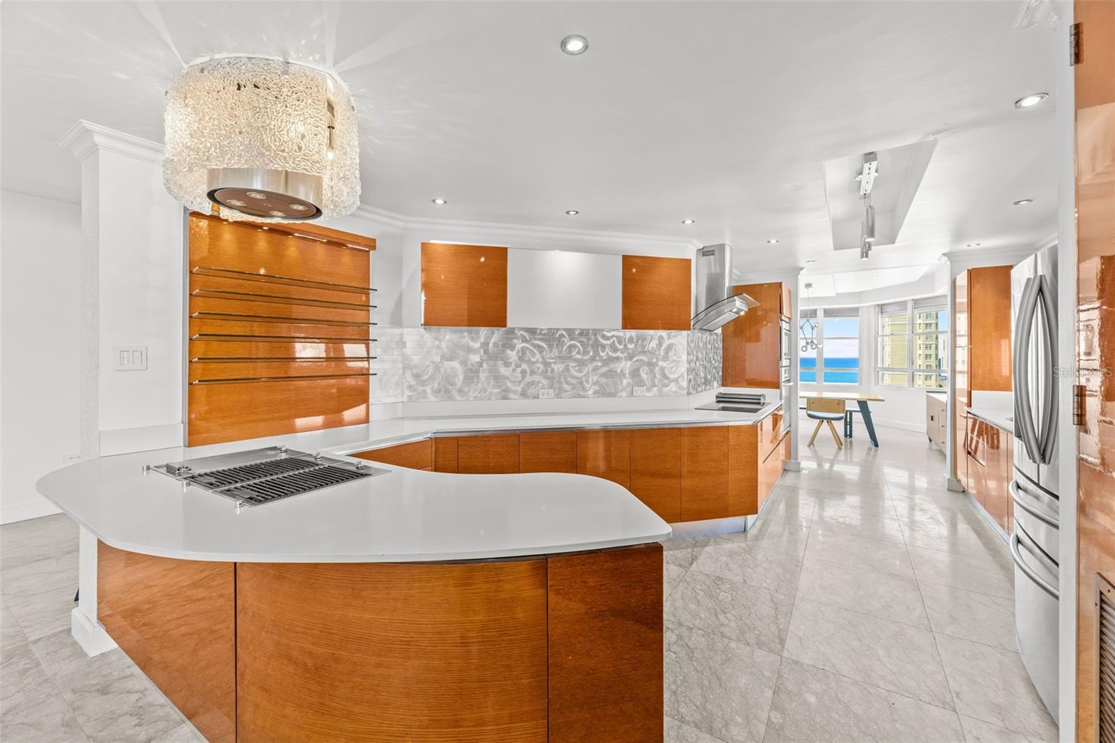 1754 CALLE MCLEARY #1101
