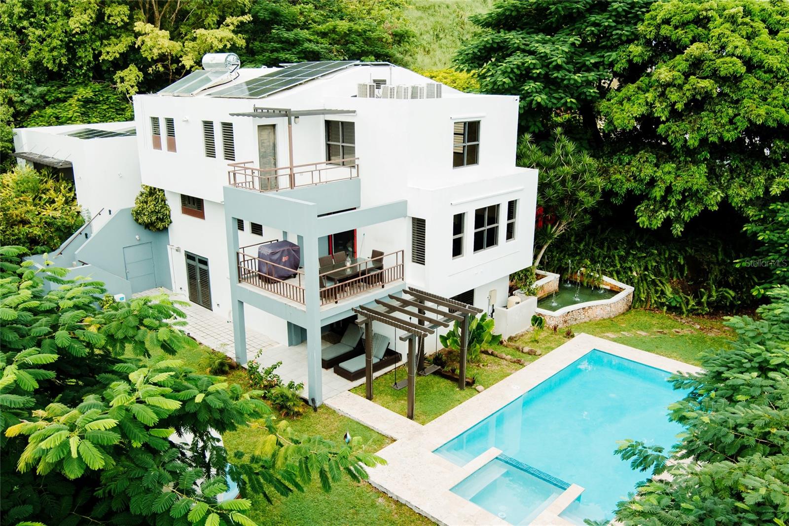 992 KM3.4 3 ST VILLAS DE LUQUILLO #D18