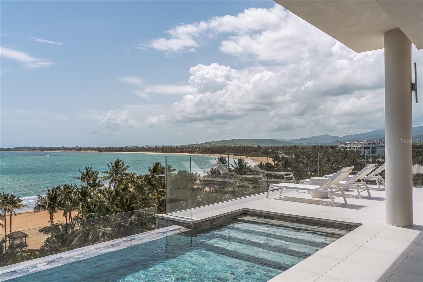 Ocean Drive PH FOUR SEASONS PRIVATE RESIDENCES #6502