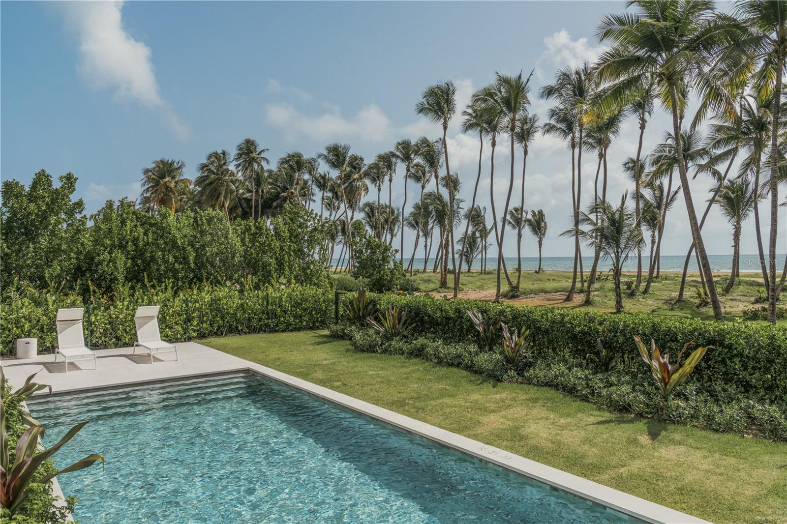 Ocean Drive FOUR SEASONS PRIVATE RESIDENCES #6101