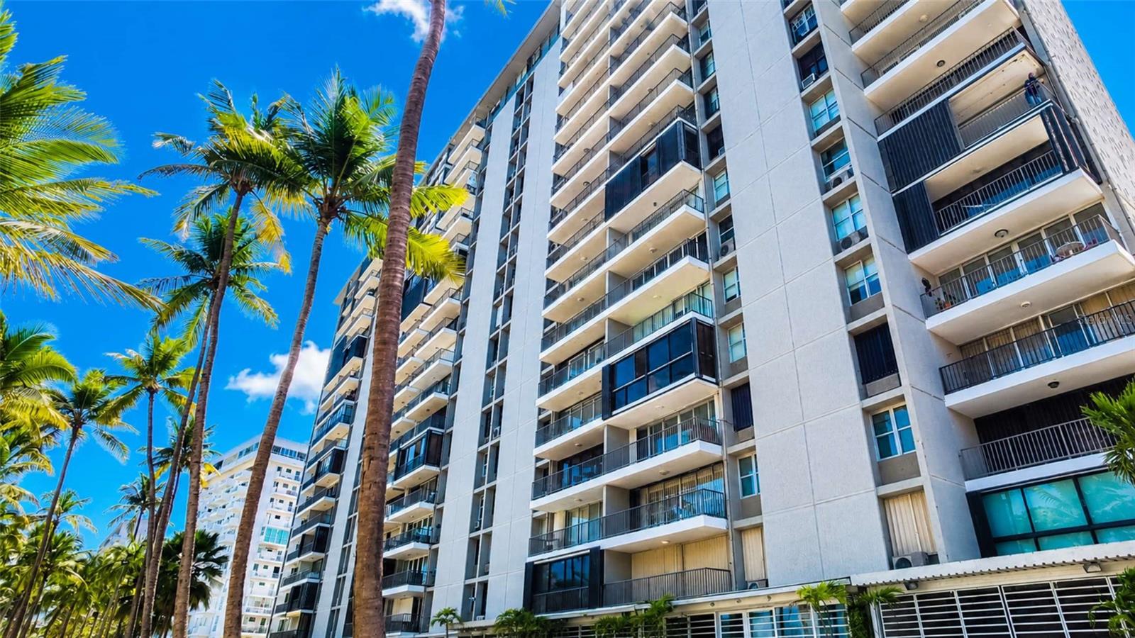 4745 AVE ISLA VERDE #4-D