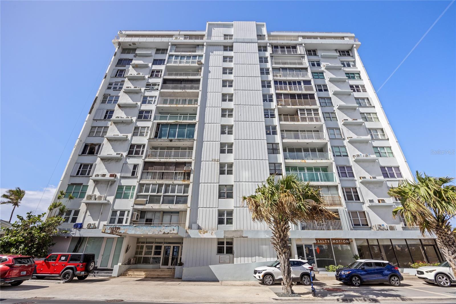 1035 ASHFORD AVE #1206