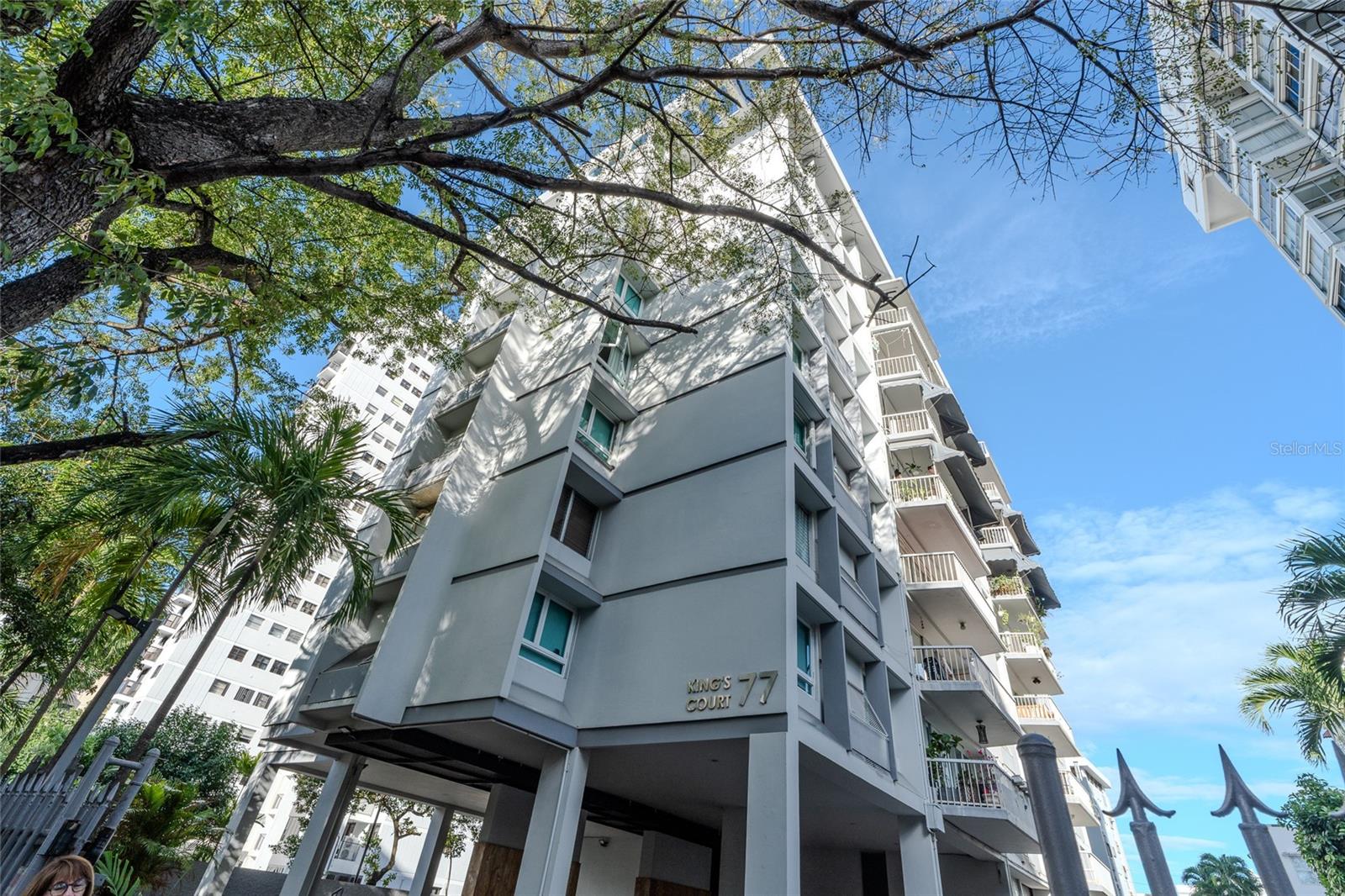 77 KINGS COURT #802