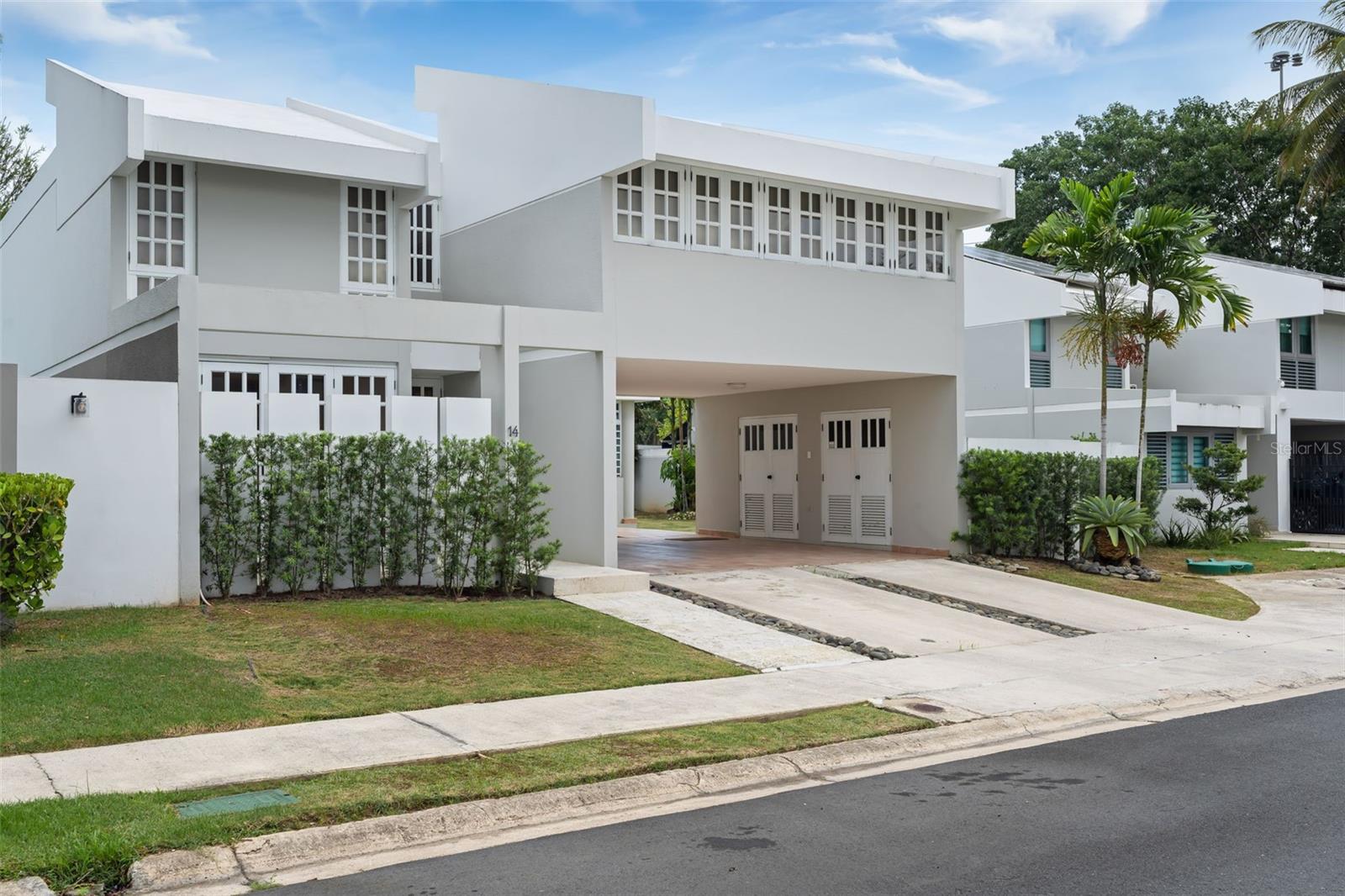 URB VILLAS DE SAN IGNACIO CALLE SAN EDMUNDO #14