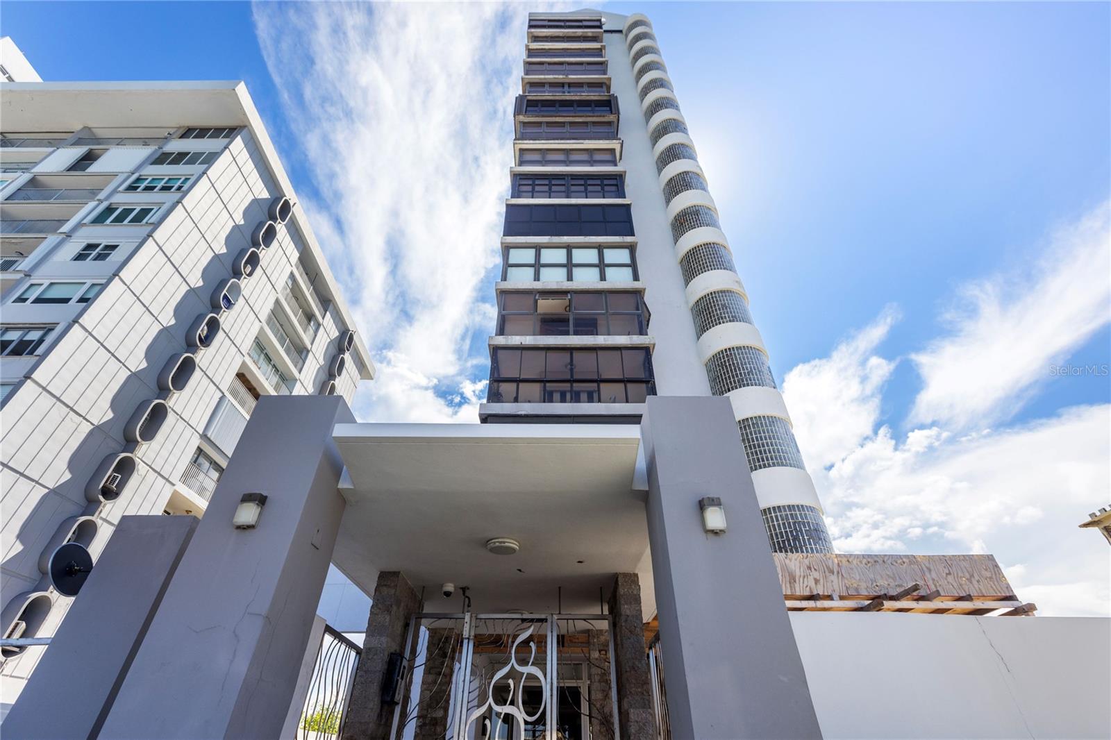 888 ASHFORD AVENUE CONDO. ASHFORD LAGOON PLAZA CONDADO #16