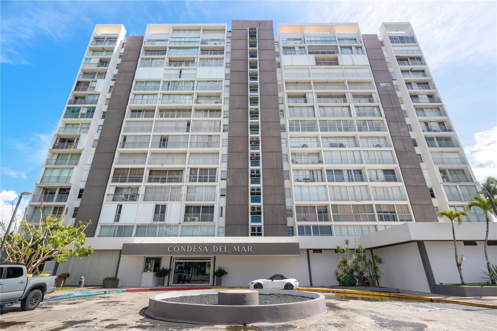 PR187 AVE. ISLA VERDE #602