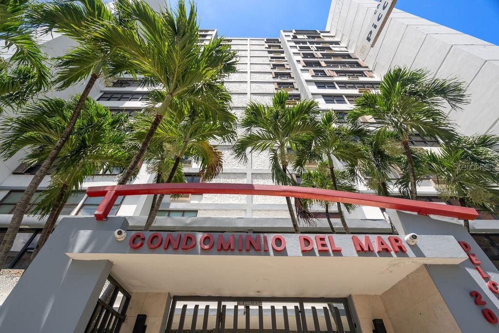 20 DELCASSE STREET #PH-2