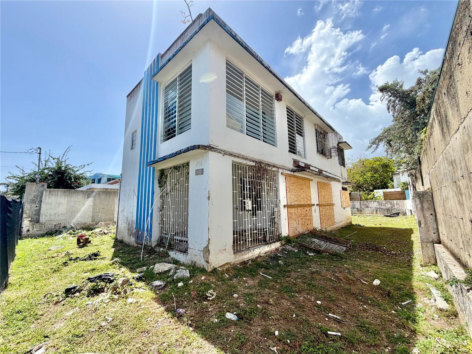 2052 ESPAÑA ST.