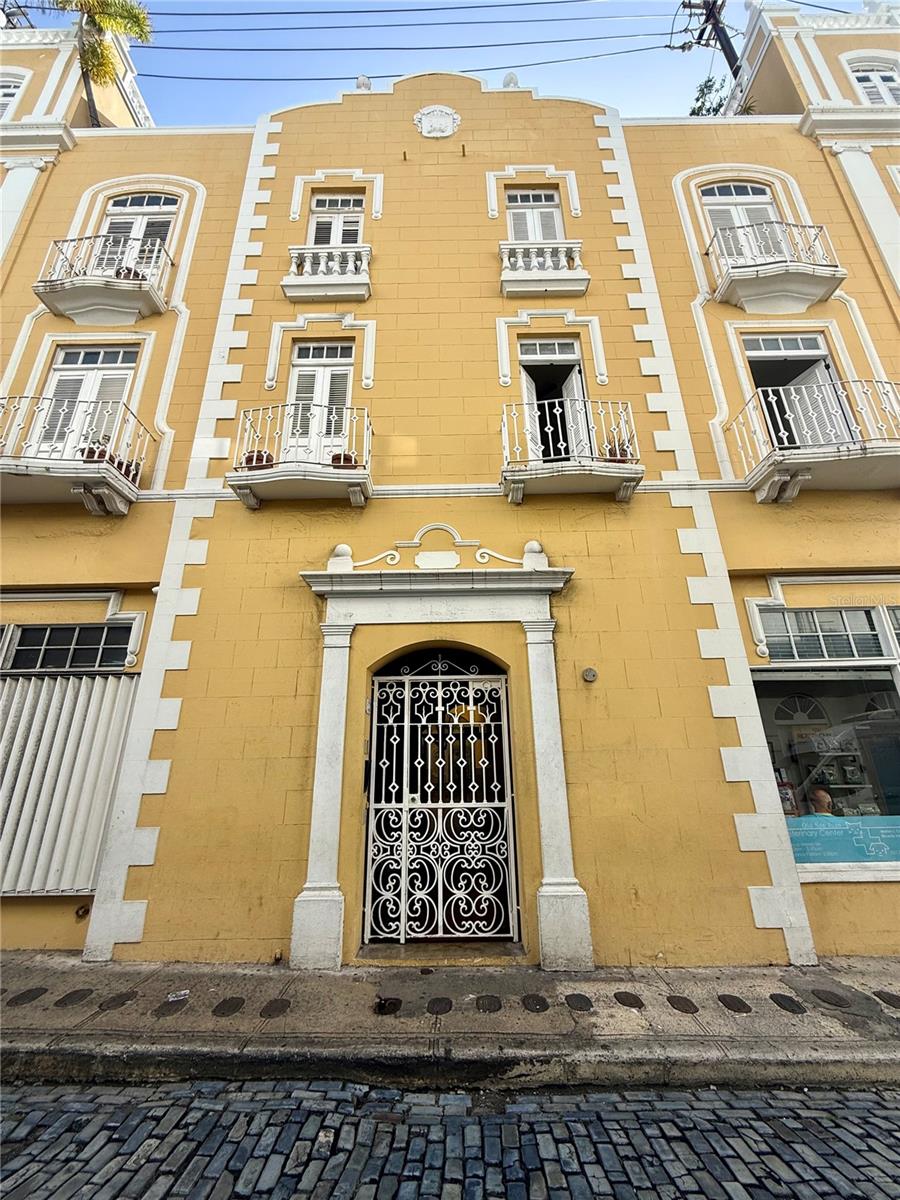 153 DE LA CRUZ #4C