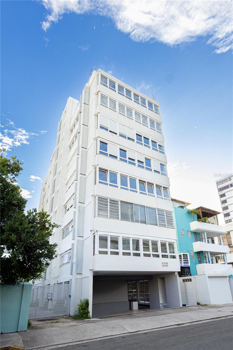 1106 CALLE PICCIONI #6