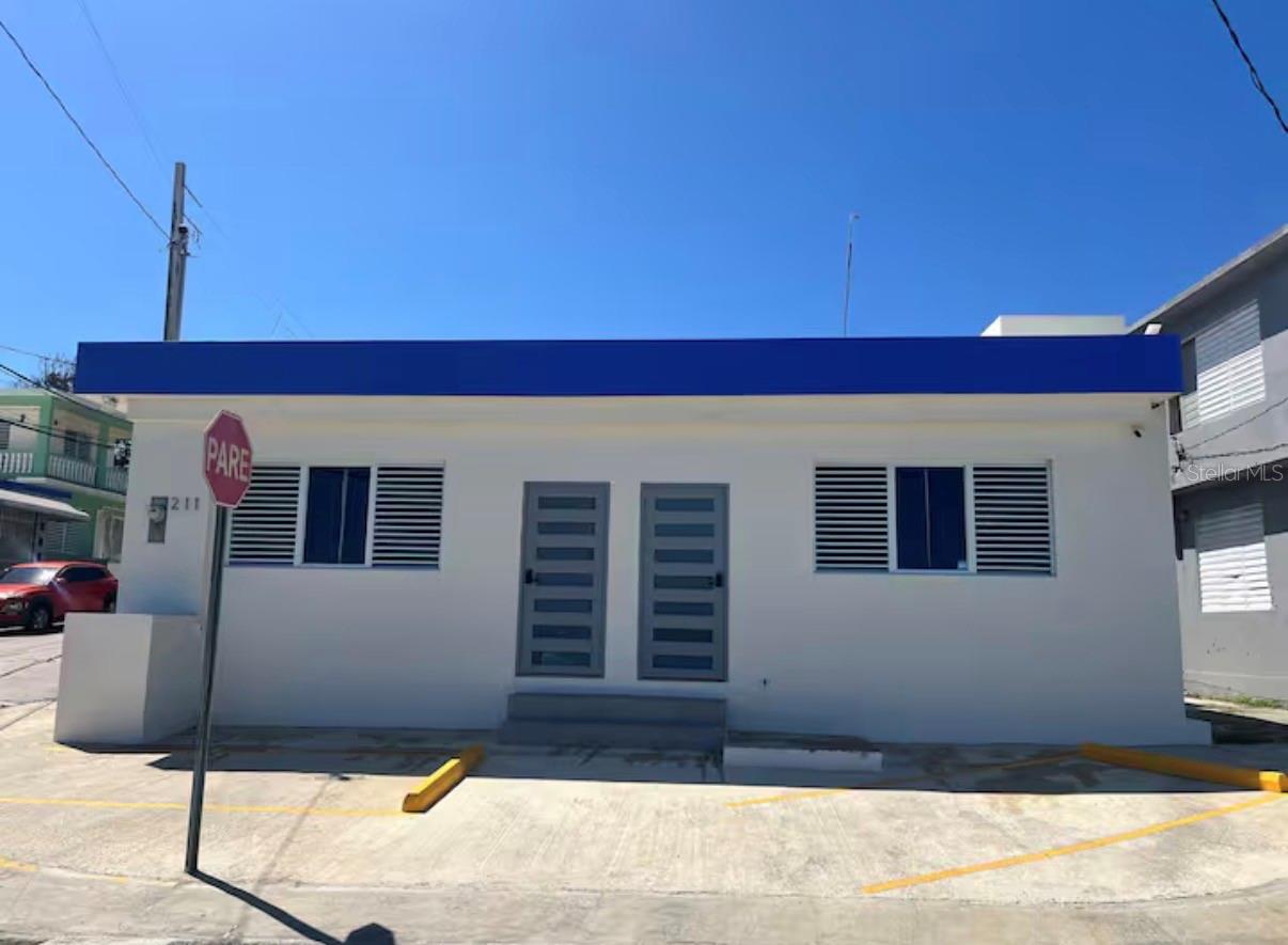 211 Emilio Gonzalez St 2