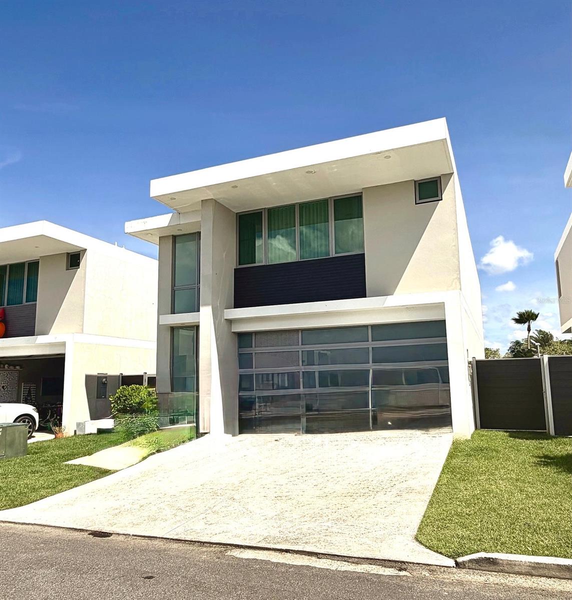 67 St. RIVIERA VILLAGE #25