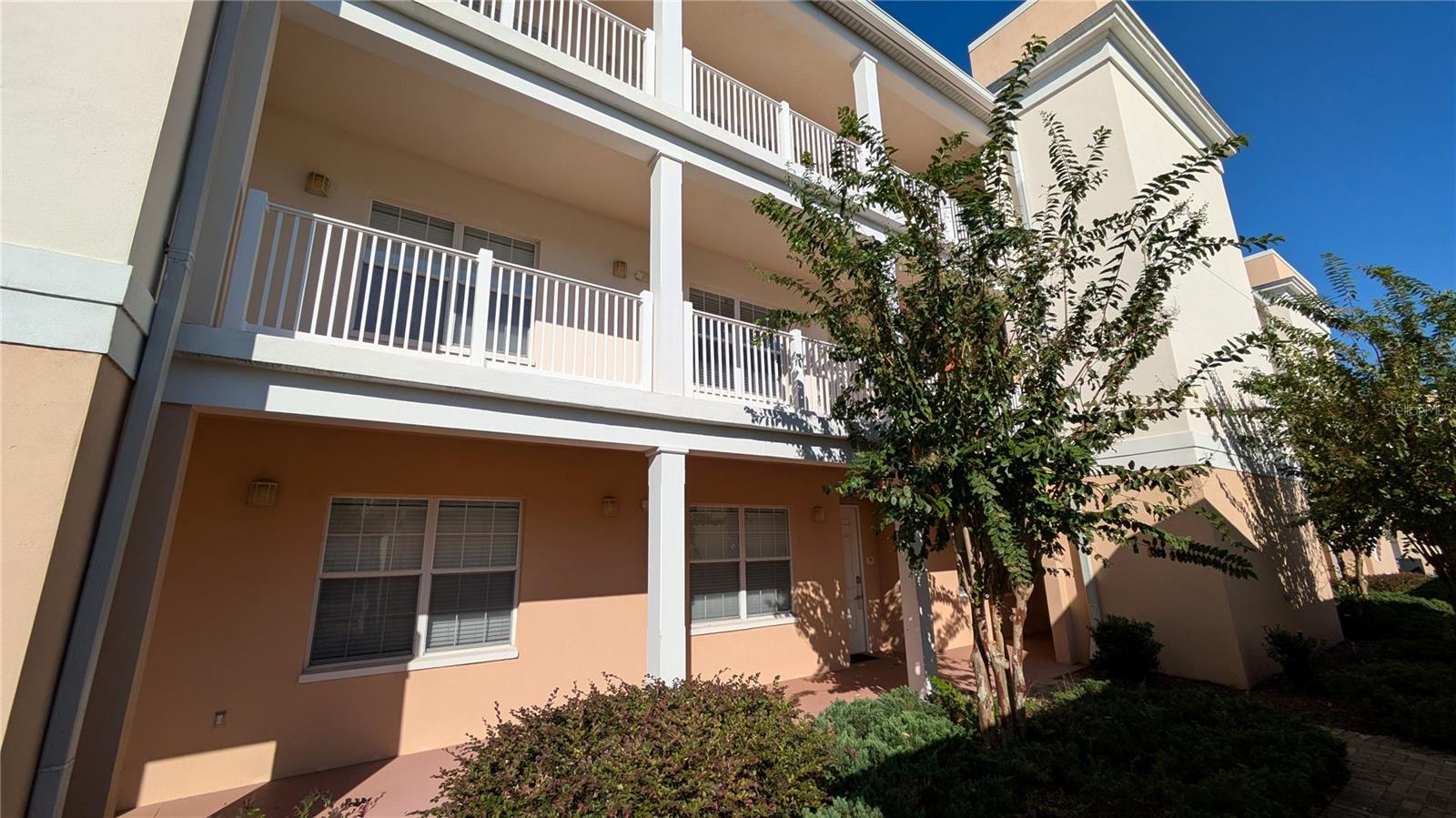 7521 MOURNING DOVE CIR #202