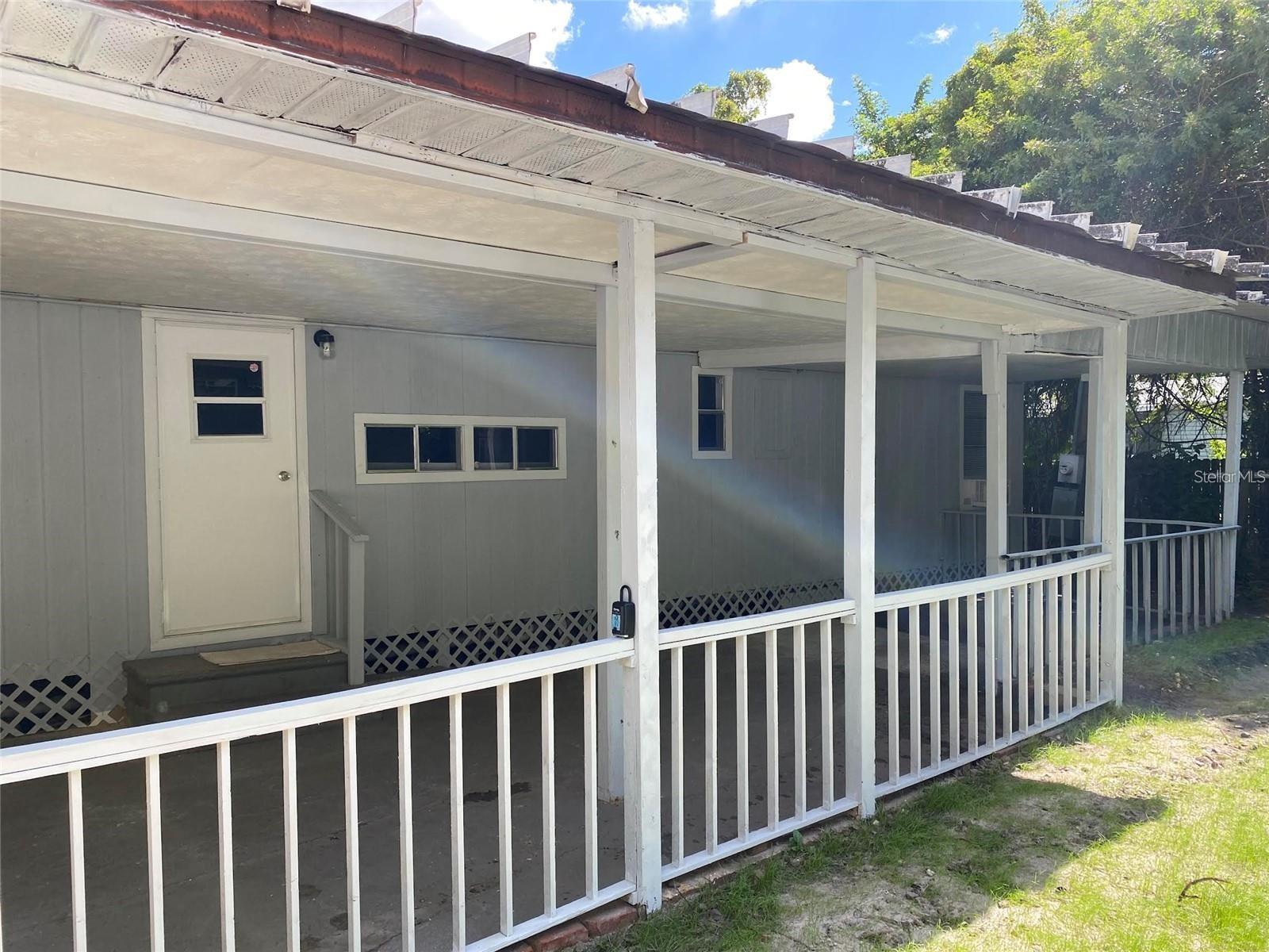 5068 SANTOS RD