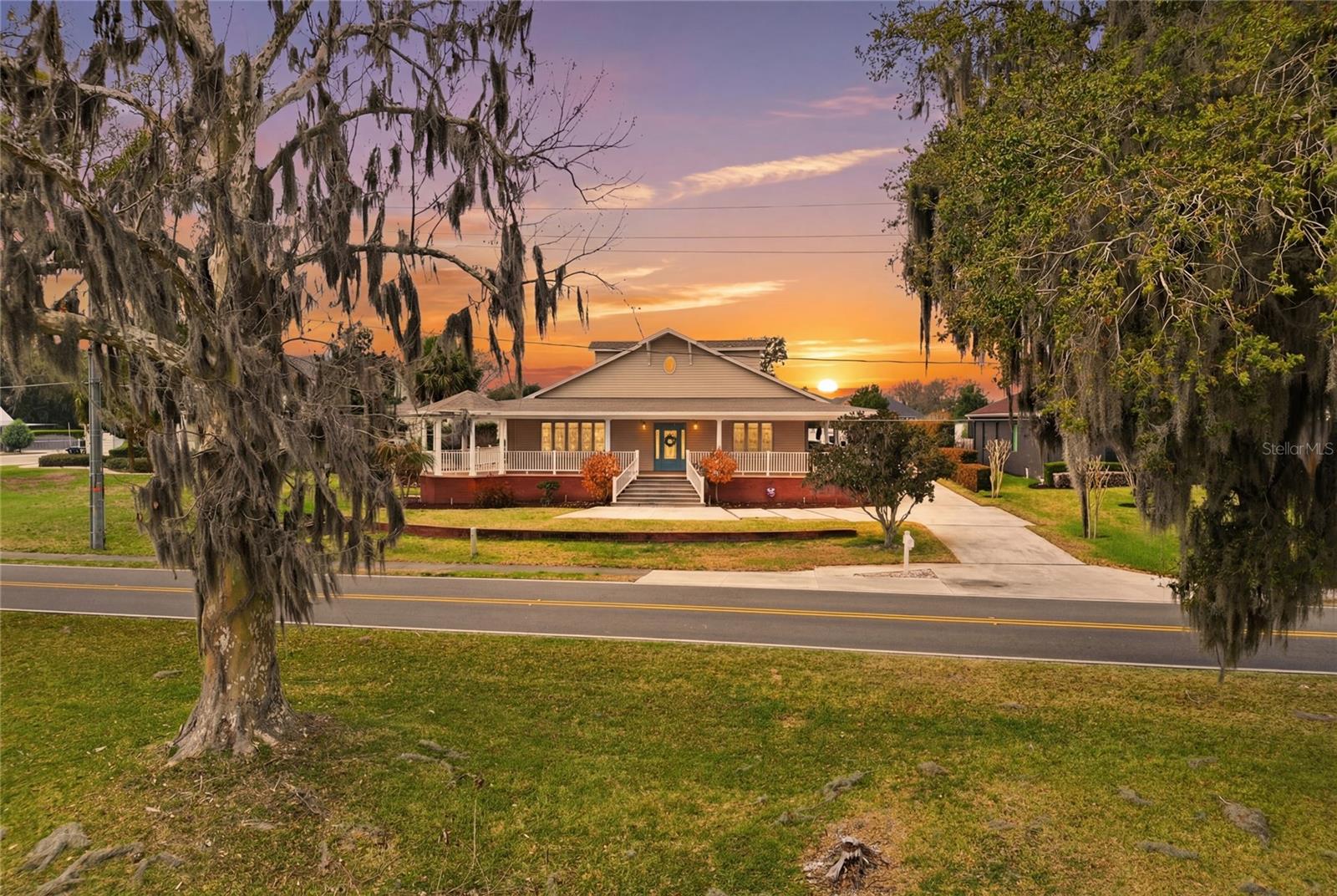 2128 LAKE ARIANA BLVD